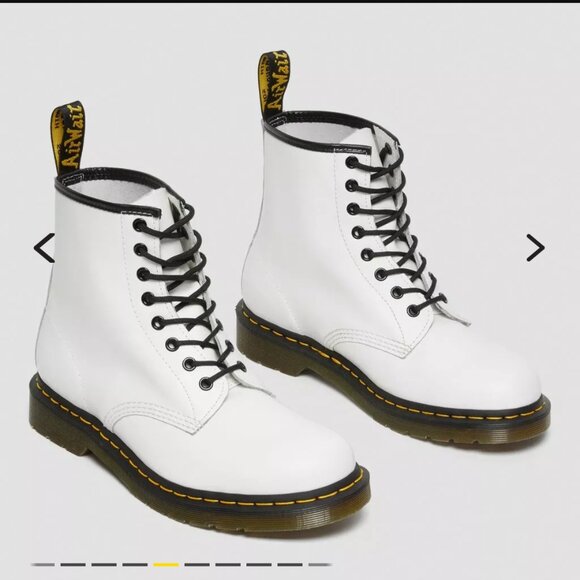 Dr Martens 1460 boots size 8 SMOOTH LEATHER LACE UP BOOTS new in box white shoes - Picture 2 of 16